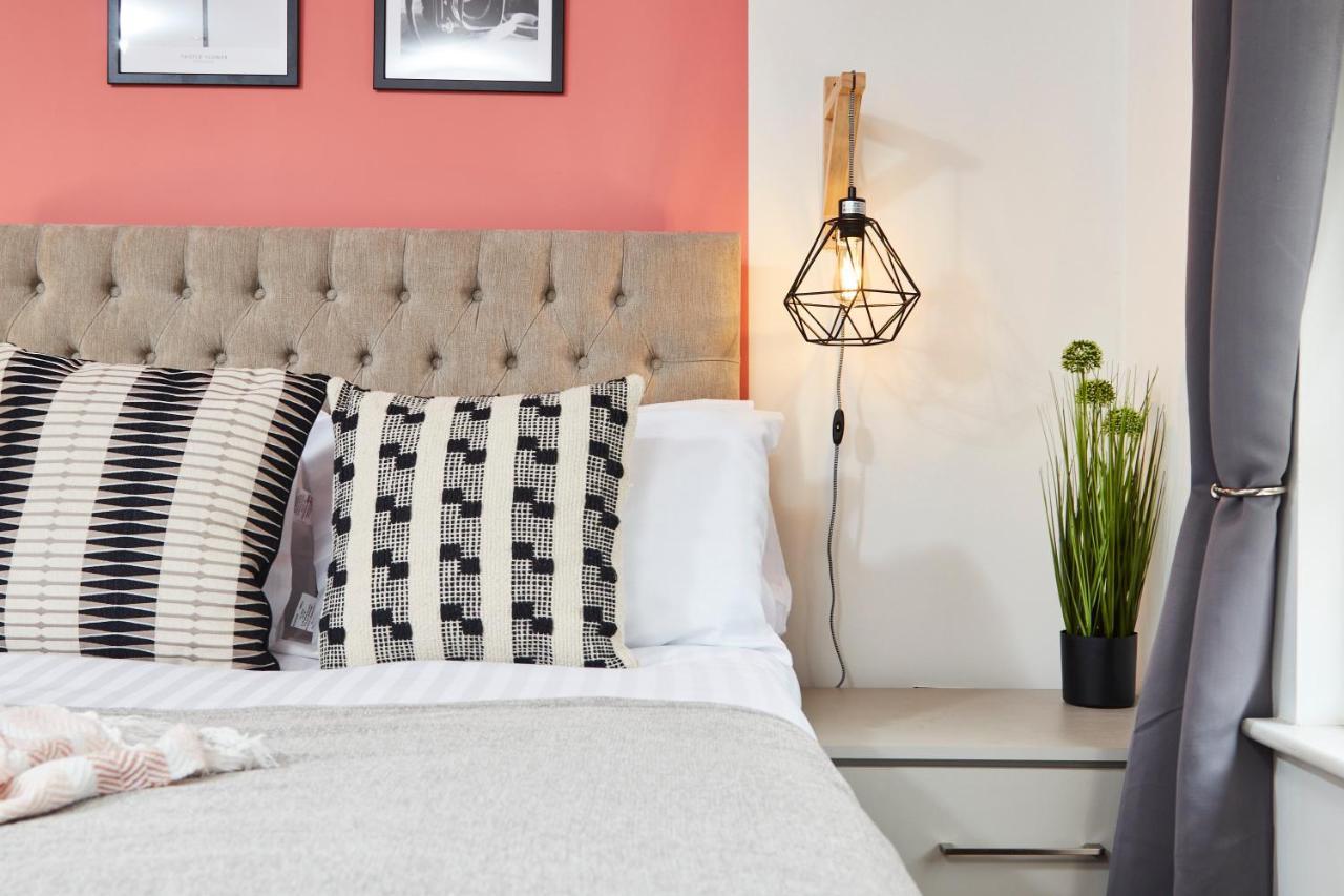 Stunning City Centre 3 Bed, 3 Bath - Sleeps 8! Appartement Leeds  Buitenkant foto