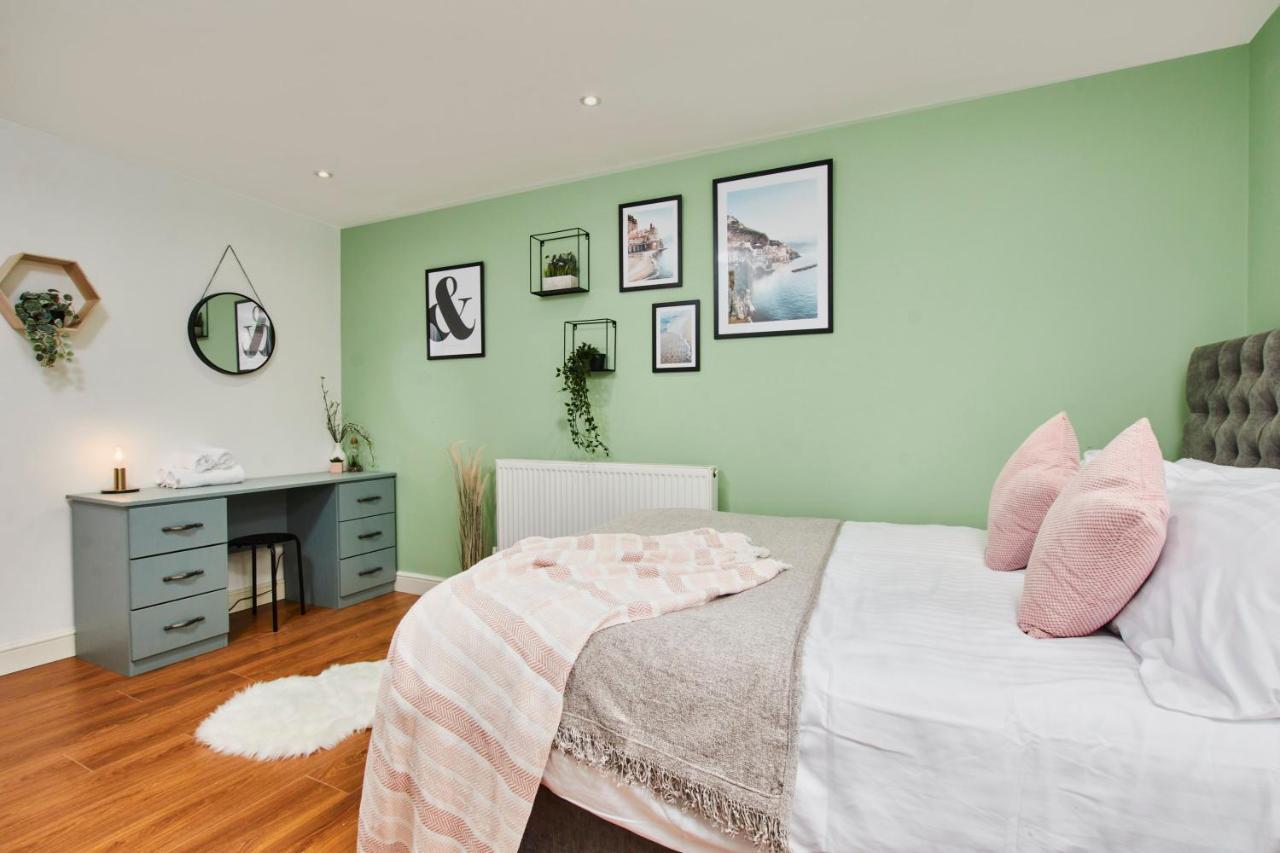 Stunning City Centre 3 Bed, 3 Bath - Sleeps 8! Appartement Leeds  Buitenkant foto