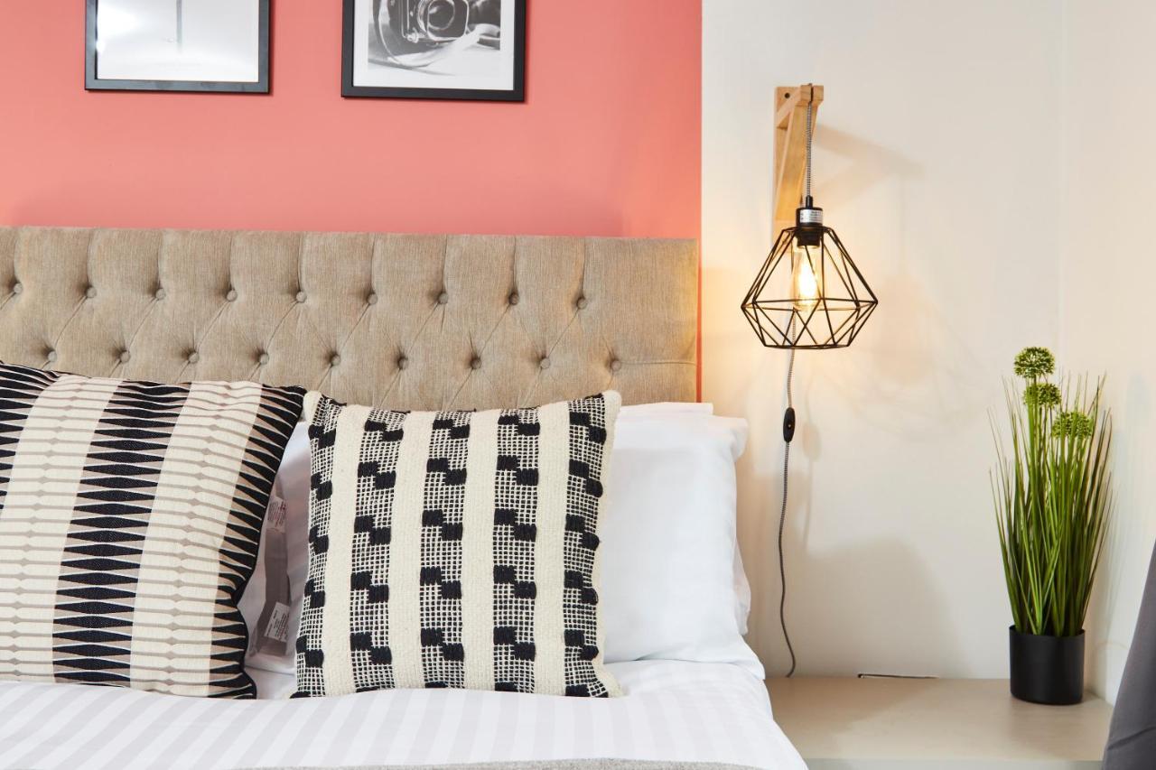 Stunning City Centre 3 Bed, 3 Bath - Sleeps 8! Appartement Leeds  Buitenkant foto