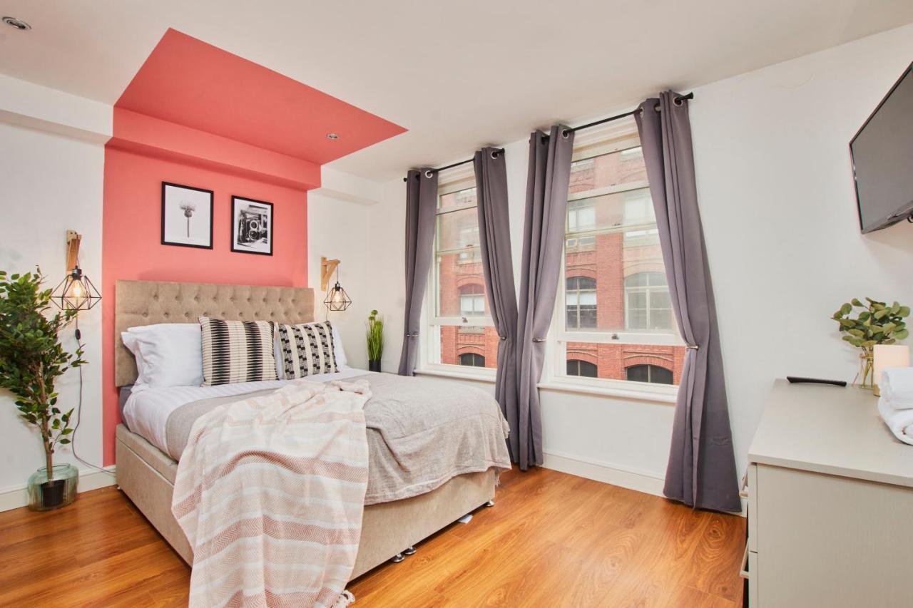Stunning City Centre 3 Bed, 3 Bath - Sleeps 8! Appartement Leeds  Buitenkant foto