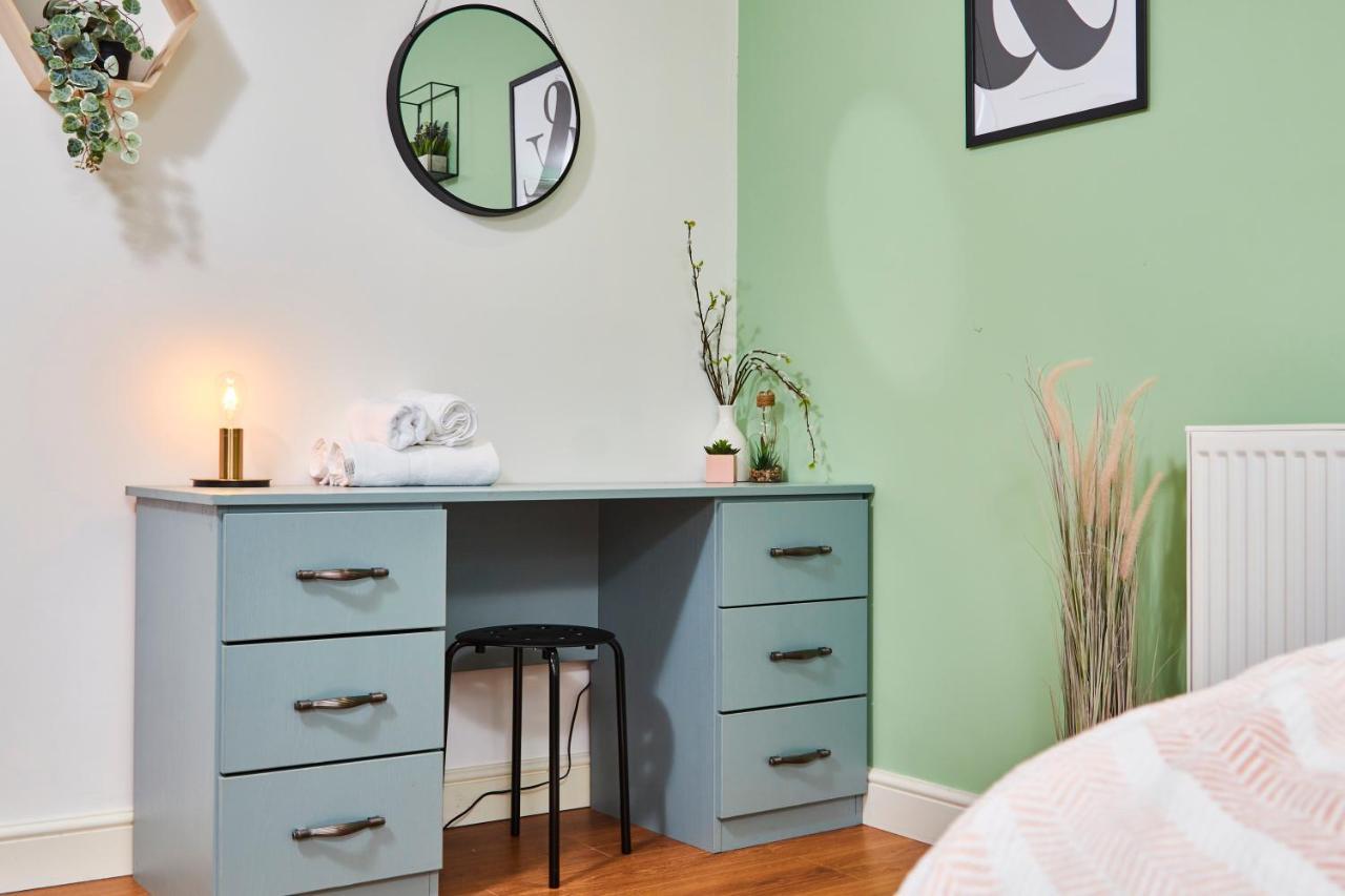 Stunning City Centre 3 Bed, 3 Bath - Sleeps 8! Appartement Leeds  Buitenkant foto