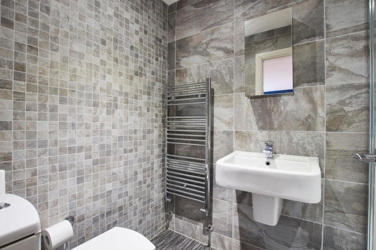 Stunning City Centre 3 Bed, 3 Bath - Sleeps 8! Appartement Leeds  Buitenkant foto